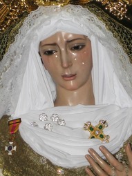 Dolores-y-Esperanza.-Belmez-Cordoba-obra-de-Castillo-Lastrucci