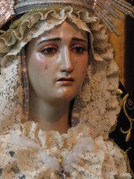 Maria-Santisima-de-la-Esperanza.-Huelma-Jaen.-Despues-de-la-restauracion.-Autor-Juan-Martinez-Cerrillo_1