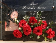 Cristo-Resucitado.-Martos-Jaen.-Lapida-en-Cementerio_1